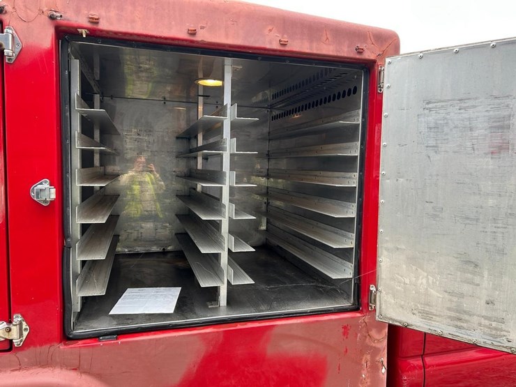 2004-chevrolet-1500-image-12