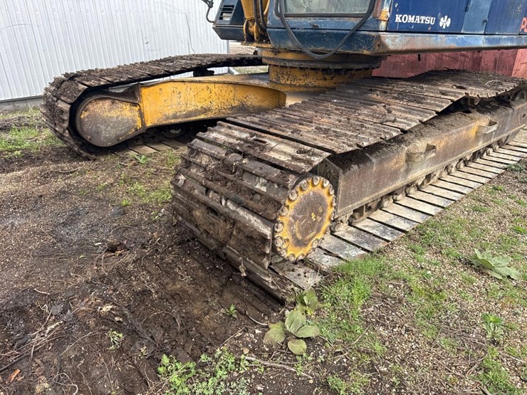 komatsu-pc220-lc-image-2