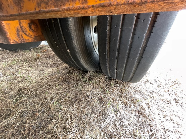 #154-•-2005-delavan-semi-truck-auto-hauler-trailer-(delay-in-title)-image-27