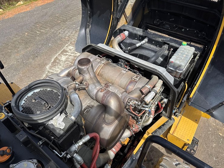 2022-caterpillar-982m-image-21