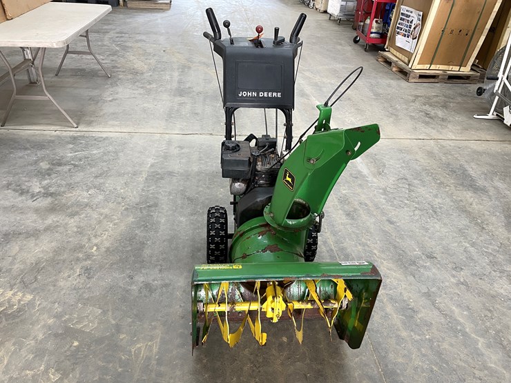 #3968-•-john-deere-trs24-snowblower-image-2