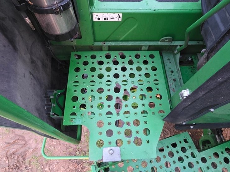 2013-john-deere-s680-image-63