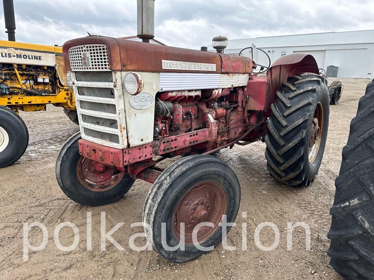case-ih-560-image-1