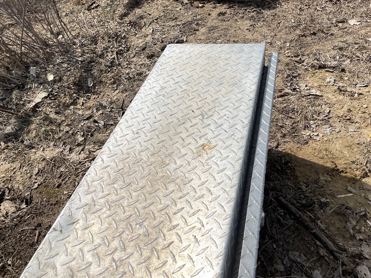 #3971-•-(2)-aluminum-truck-tool-box's-image-23