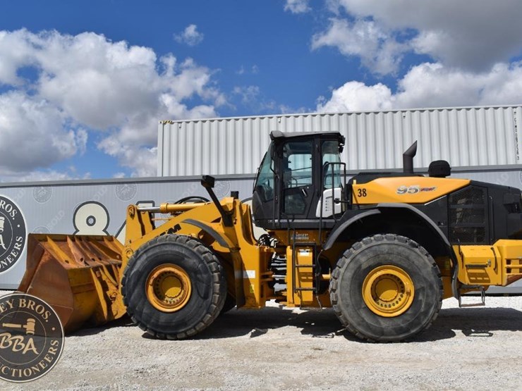 2015-kawasaki-95z7-image-6