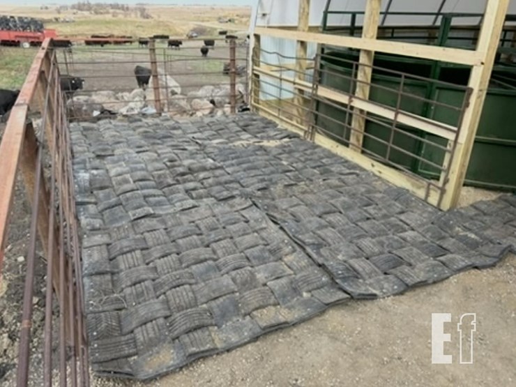 6’x6’-non-slip-cattle-mat-2464-image-3