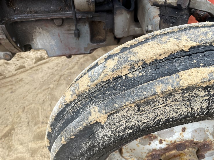 massey-ferguson-230-image-73