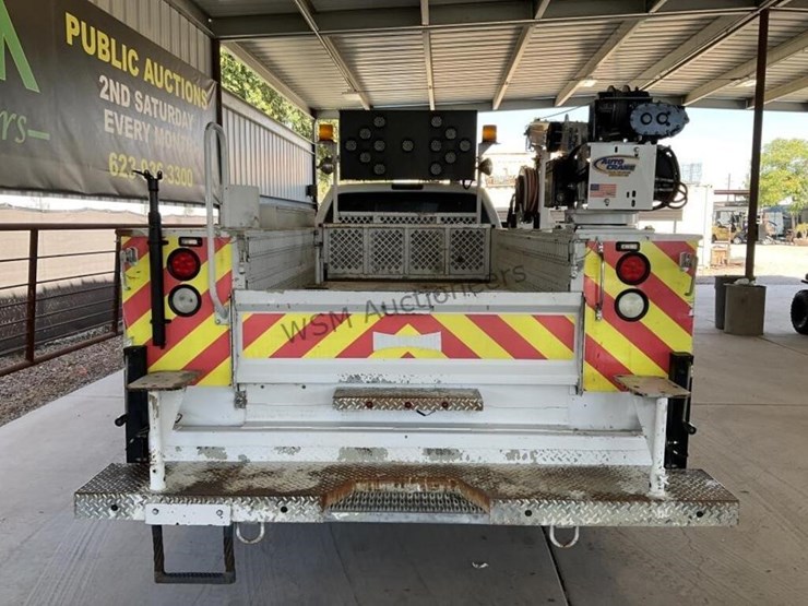 2013-ford-f550-image-6