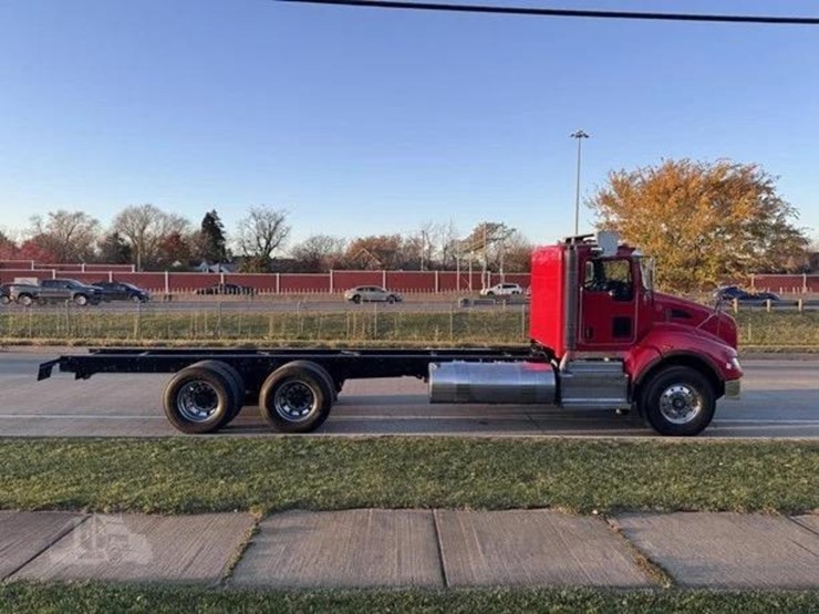 2014-kenworth-t470-image-3