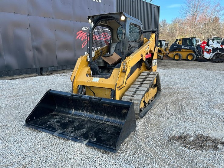 2015-caterpillar-259d-image-8