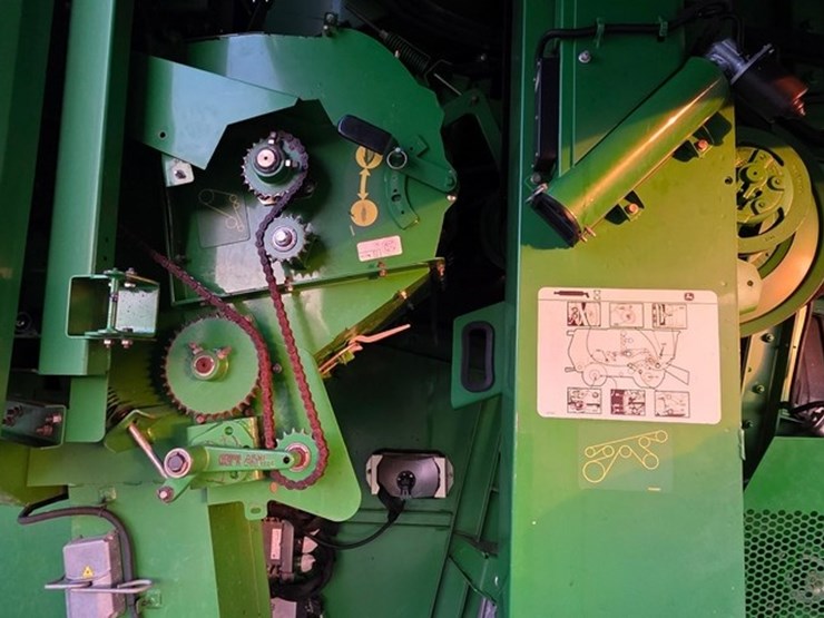 2013-john-deere-s680-image-58