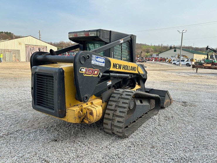 new-holland-c190-image-4