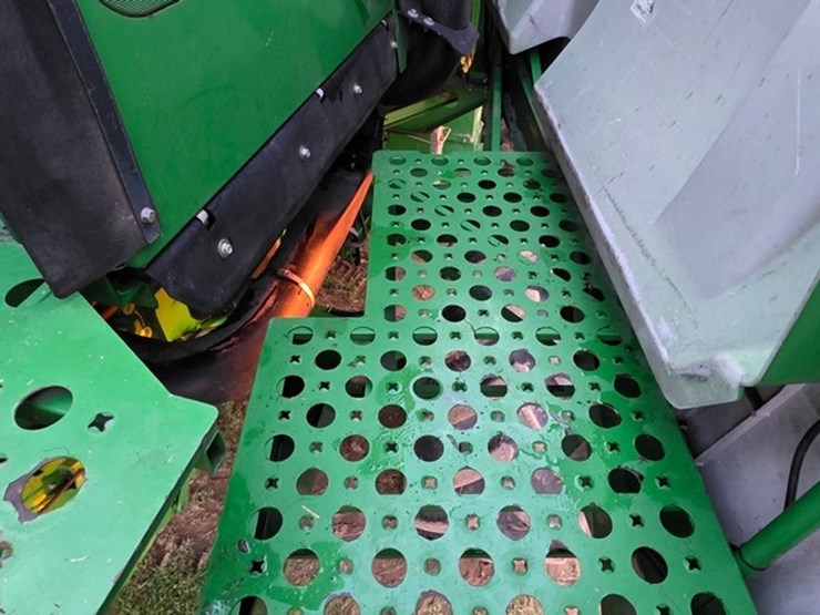 2013-john-deere-s680-image-62