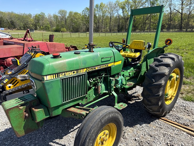 john-deere-2150-image-2