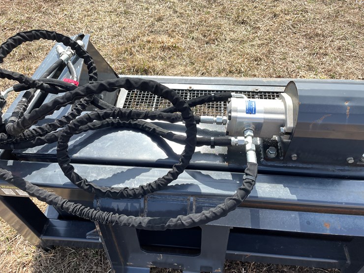 #200-•-wolverine-vibratory-screening-bucket-image-11