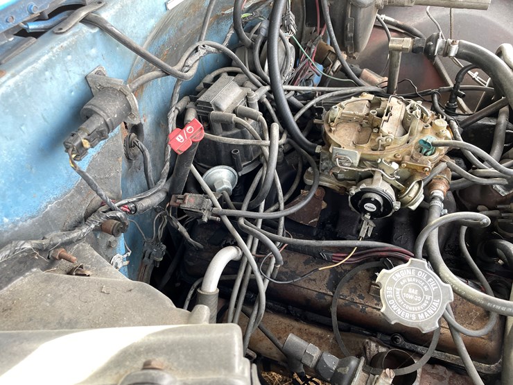 #192-•-1984-2-x-4-chevy-silverado-(has-wi-title)-image-15