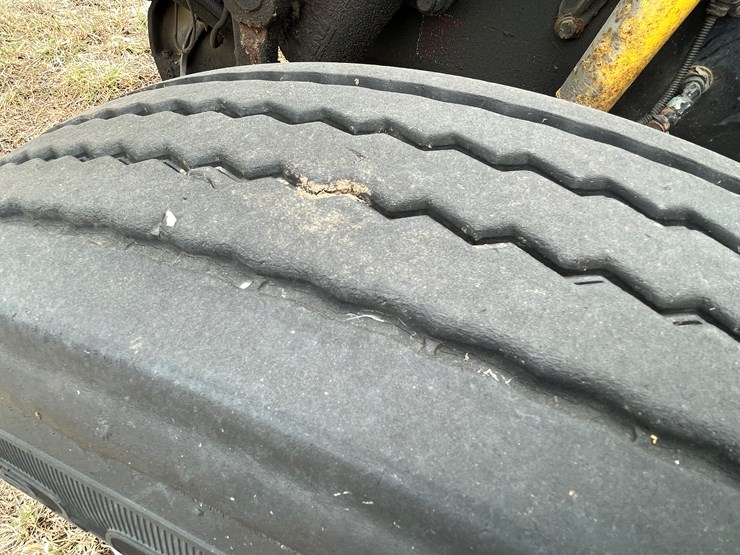 #128-•-2003-western-star-sleeper-cab-semi-tractor-(has-wi-title)-(non-runner)-image-50