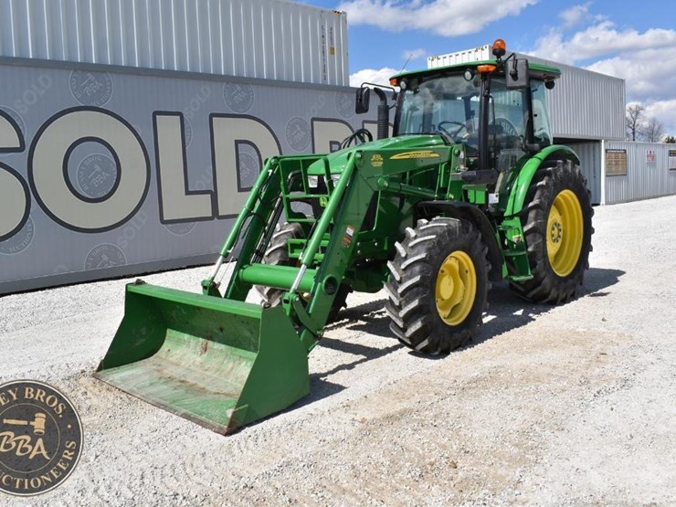 2014-john-deere-6140d-image-2