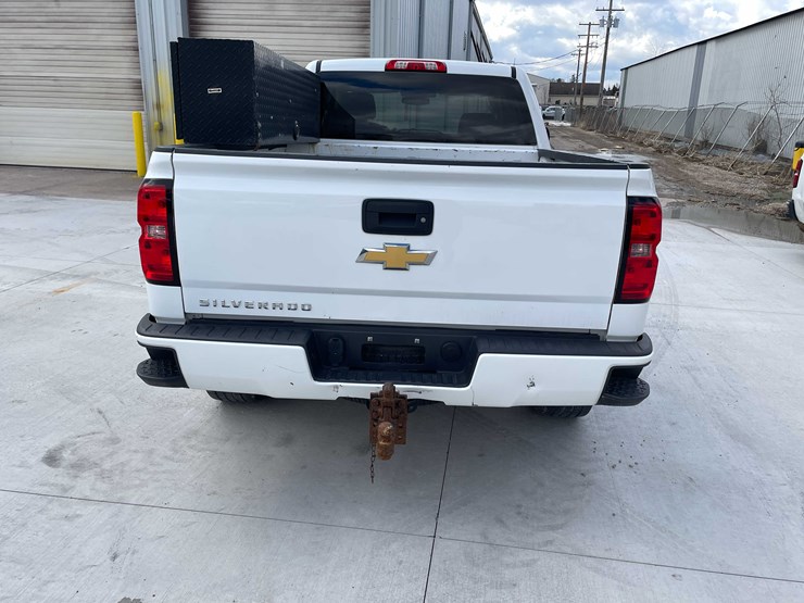 2017-chevrolet-1500-image-6