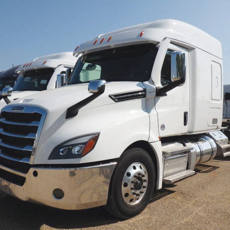 2024 FREIGHTLINER CASCADIA 126