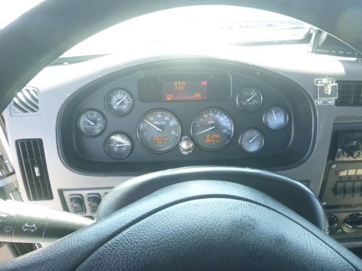 2013-bobcat-225-image-31