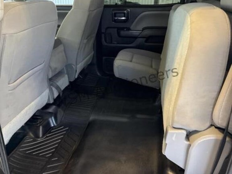 2019-chevrolet-silverado-2500hd-image-24