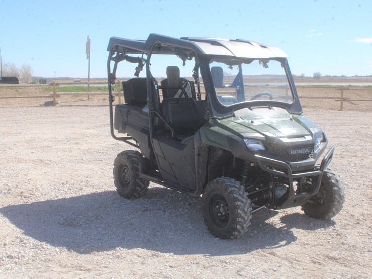 2014-honda-pioneer-700-image-3