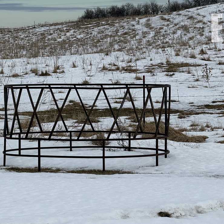 ROUND SINGLE BALE FEEDERS 262