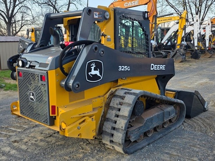 2021-deere-325g-image-3