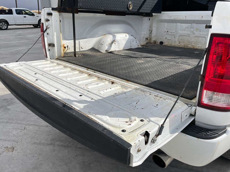 2017-dodge-1500-image-26