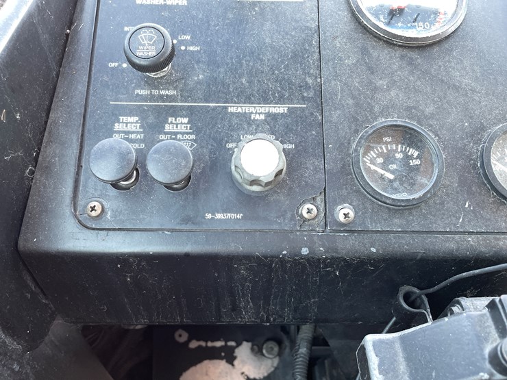 #167-•-2004-gillig-passenger-bus-(has-wi-title)-image-27