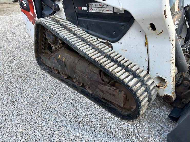 2022-bobcat-t76-image-12