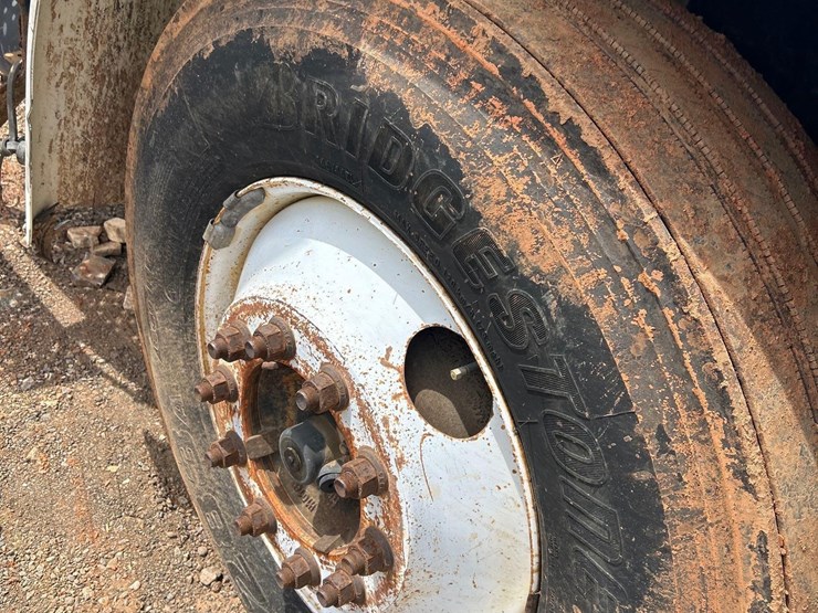 2005-international-4300-image-14