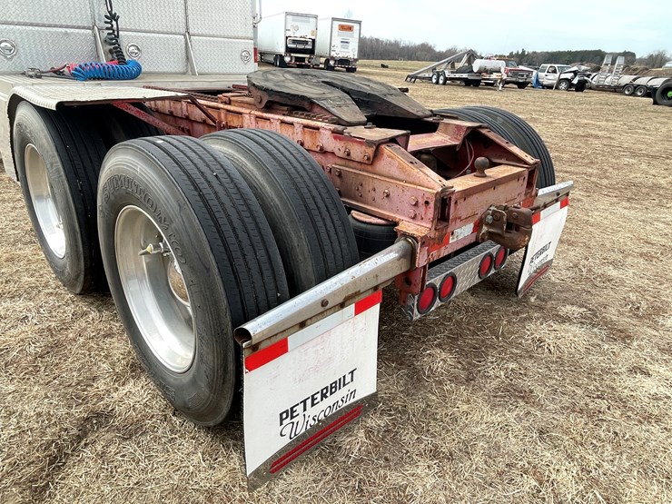 1987-peterbilt-379-image-24