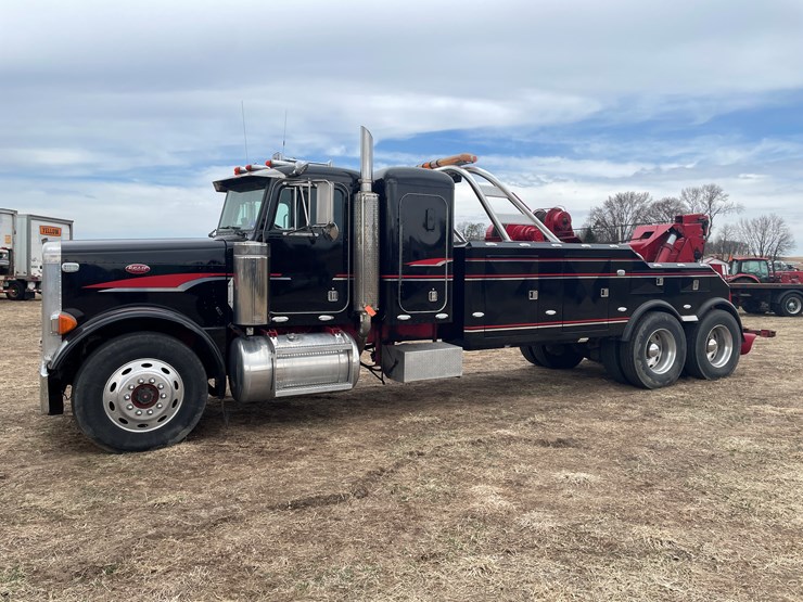 1989-peterbilt-379-image-1