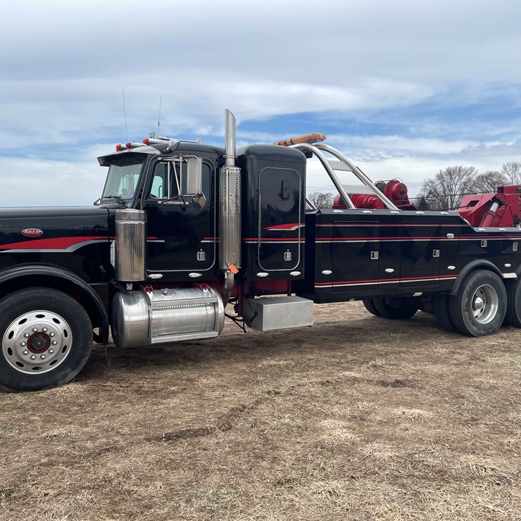 1989 PETERBILT 379