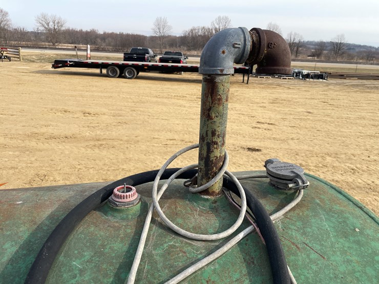 #3962-•-500-gallon-metal-fuel-tank-image-14