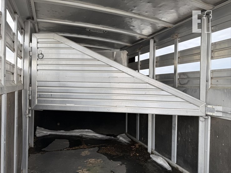 2001-featherlite-16-ft-image-29