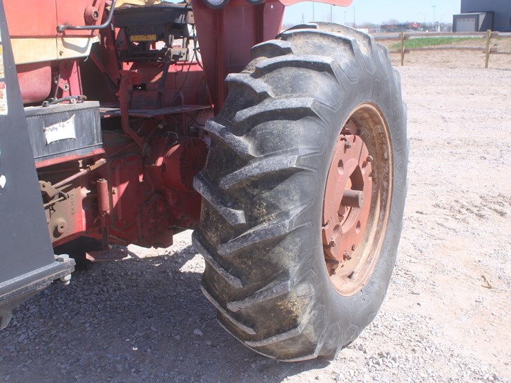 1966-international-706-image-16