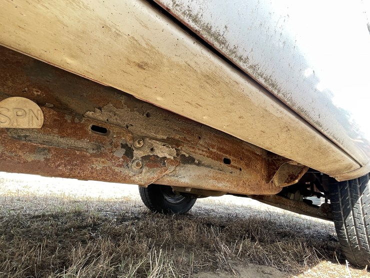 1999-chevrolet-3500-image-40