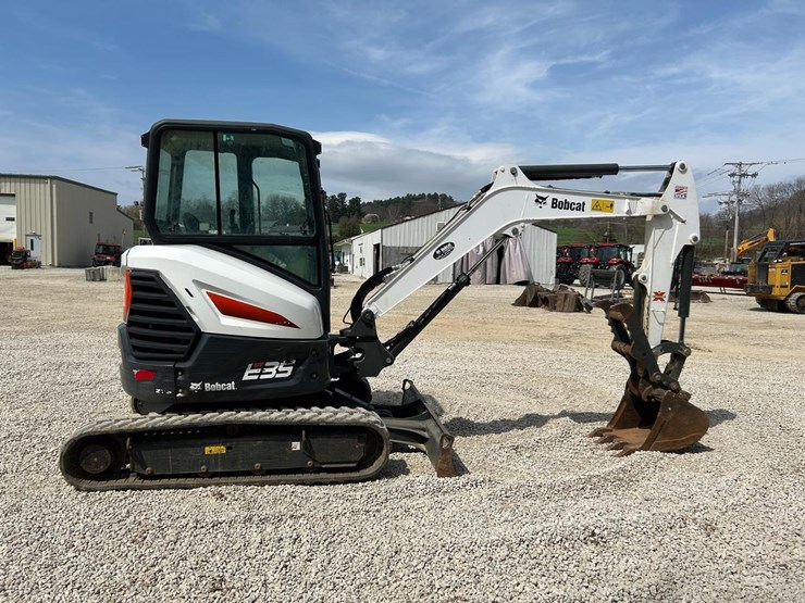 2021-bobcat-e35-image-5
