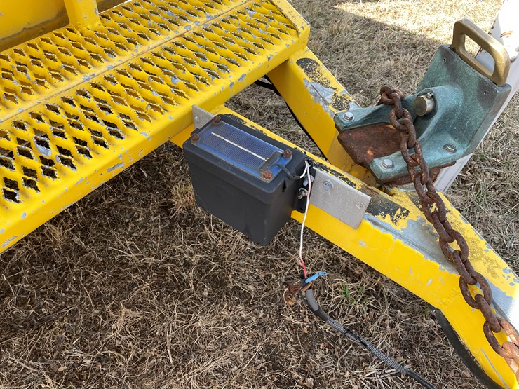 #203-•-sauber-single-axle-utility-trailer-(no-title)-image-15