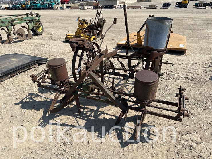 john-deere-2-image-1