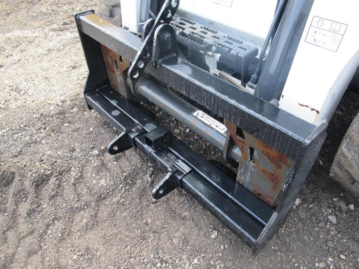 wildcat-skid-steer-quick-attach-to-3pt-adapter-image-1