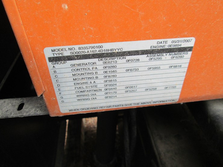 2007-john-deere-4024t-image-12