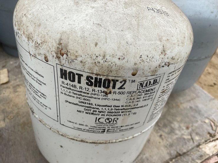 #3922-•-(7)-refrigerant-tanks-and-(1)-nitrogen/argon-tank-image-16