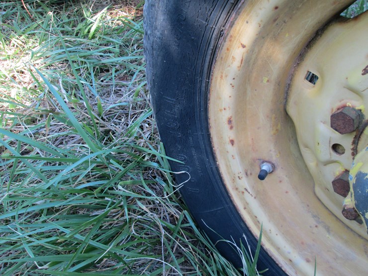 john-deere-2550-image-12