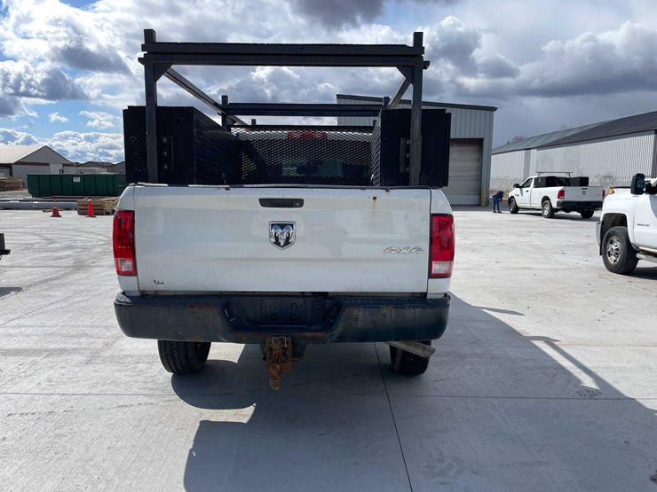 2016-dodge-2500-image-6