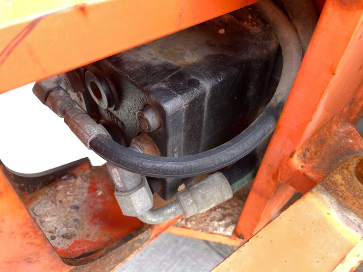 2006-jlg-450a-image-39