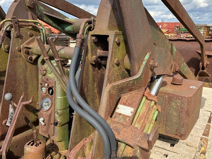 john-deere-420-image-10